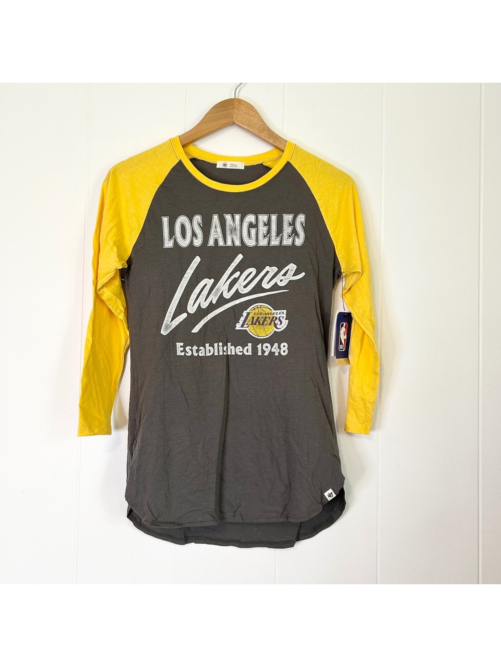 Los Angeles Lakers NBA Basketball Long Sleeve Shirt Women's Small